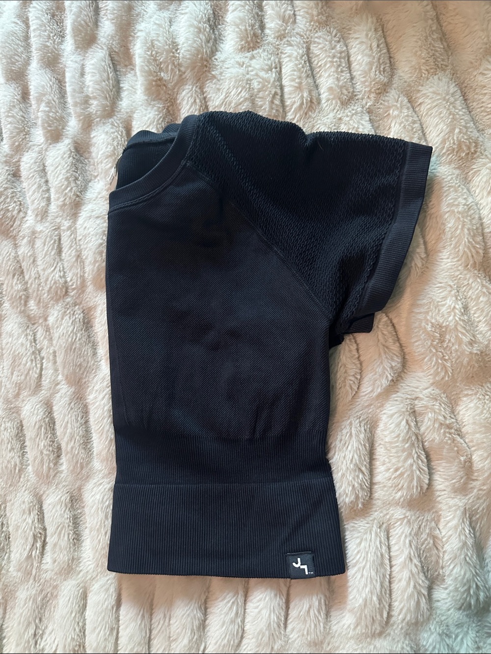 JoyLab Black Women’s' Cropped Active Tee Large - Picture 7 of 8
